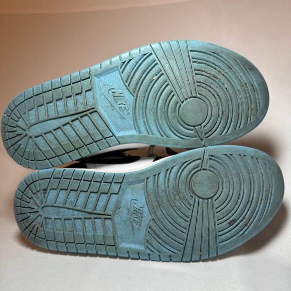 Size 9 - Wmns Nike Air Jordan 1 Mid University Blue Women's Shoes - Picture 7 of 9